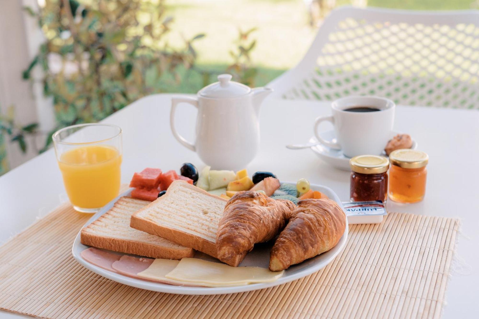 Eleonas Bohotel Kavos Ngoại thất bức ảnh